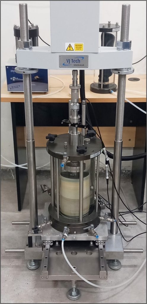 Dynamic Triaxial Instrument